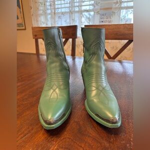 Steve Madden Cowboy boots, green size 7.5
